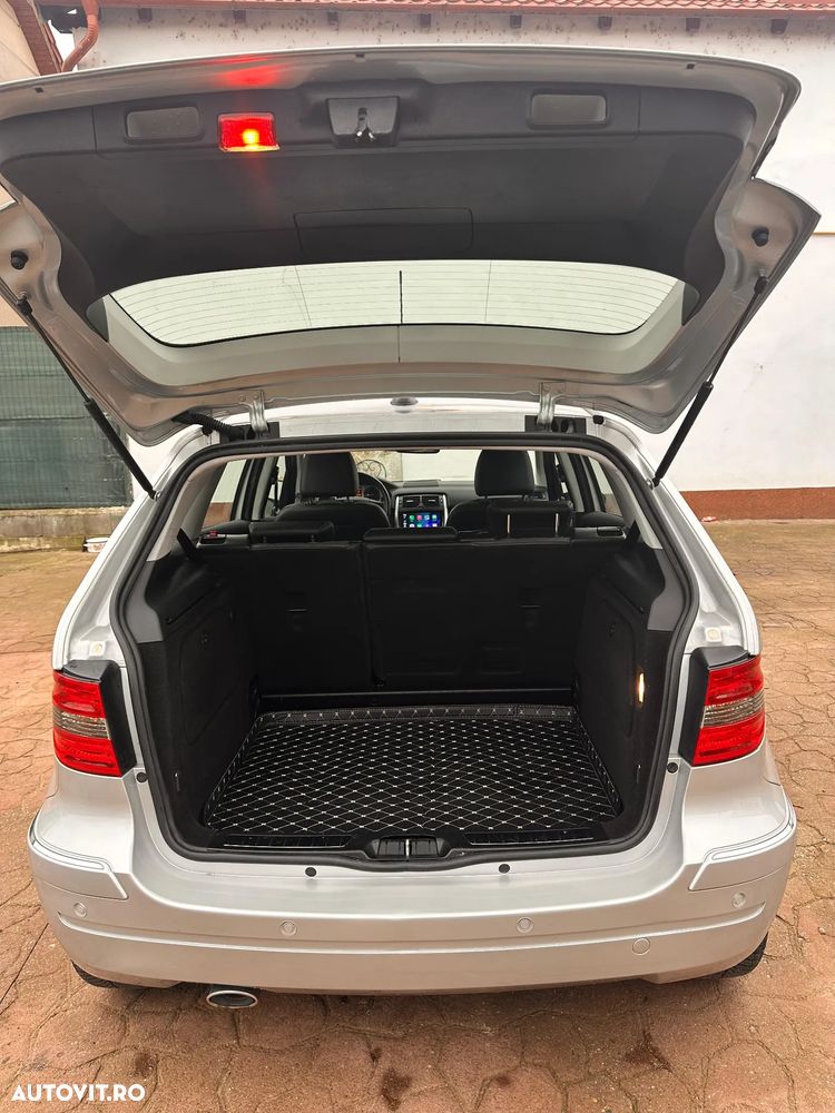 Mercedes-Benz B 180 - 2