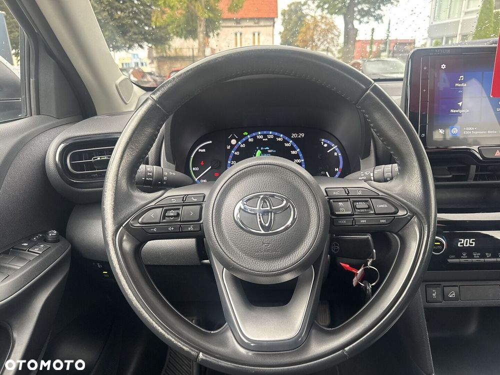 Toyota Yaris Cross Hybrid 1.5 Comfort 4x4 - 22