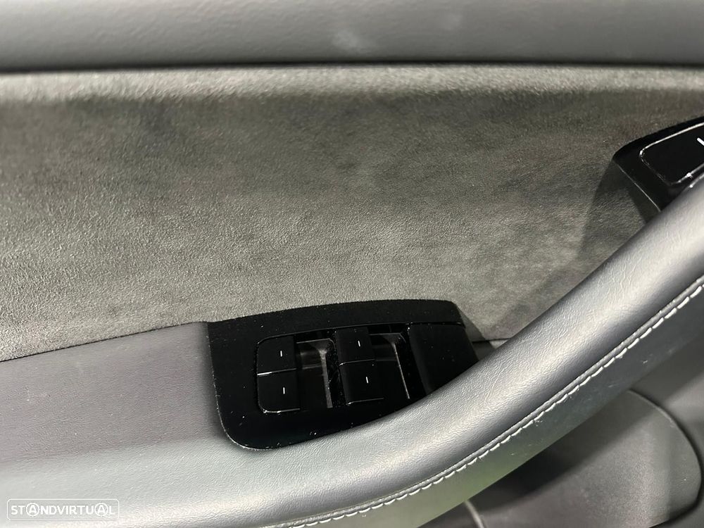 Tesla Model 3 Long-Range Dual Motor AWD - 36