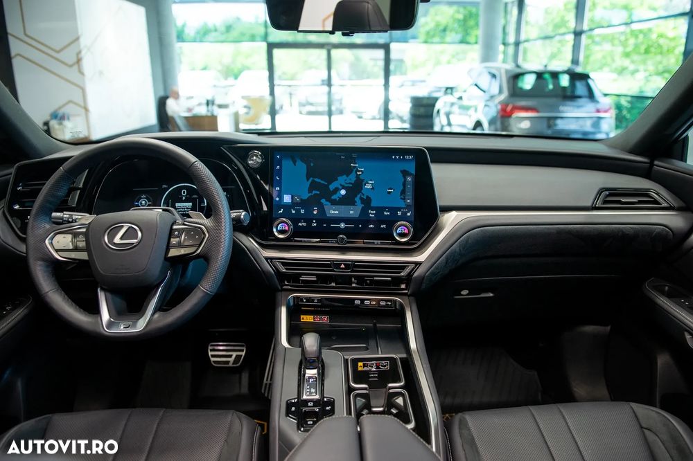Lexus TX500 H - 12