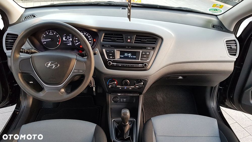Hyundai i20 1.2 Comfort - 20
