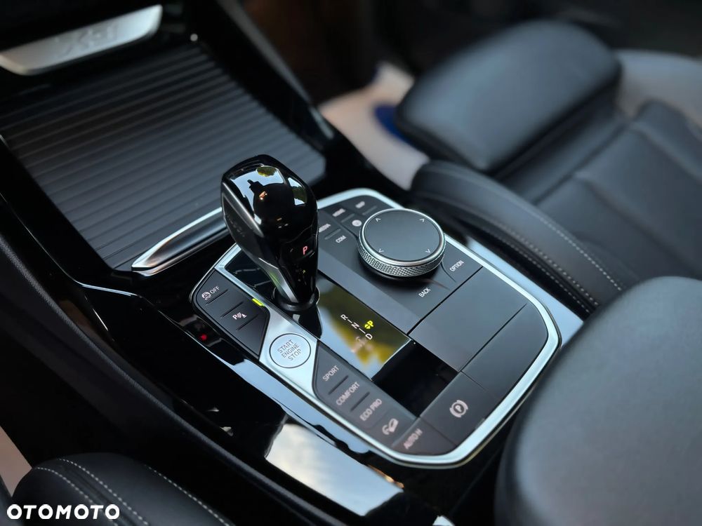 BMW X3 xDrive20d sport - 25