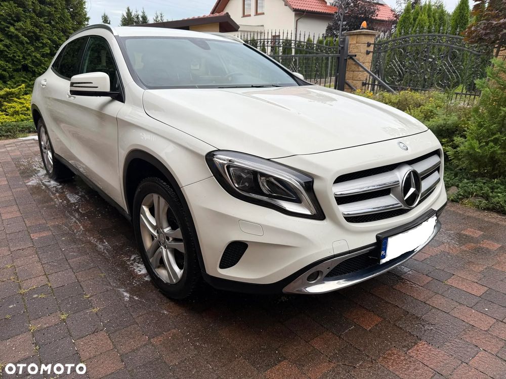 Mercedes-Benz GLA 250 4Matic 7G-DCT - 1