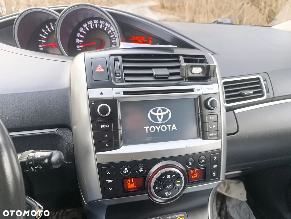 Toyota Verso 1.8 Sol plus NAVI 7os - 23