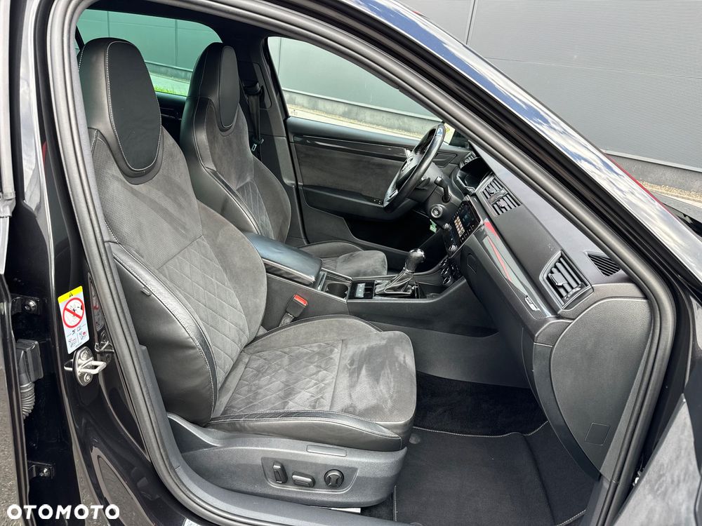 Skoda Superb 2.0 TDI Sportline DSG7 - 9