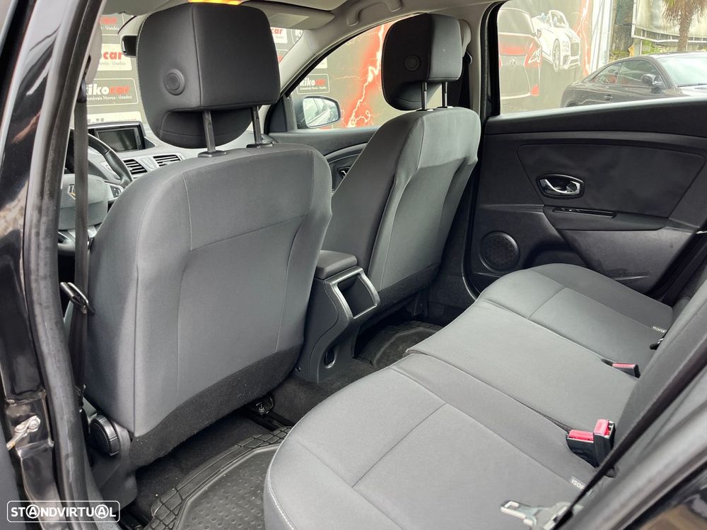 Renault Mégane Sport Tourer 1.5 dCi Dynamique - 39