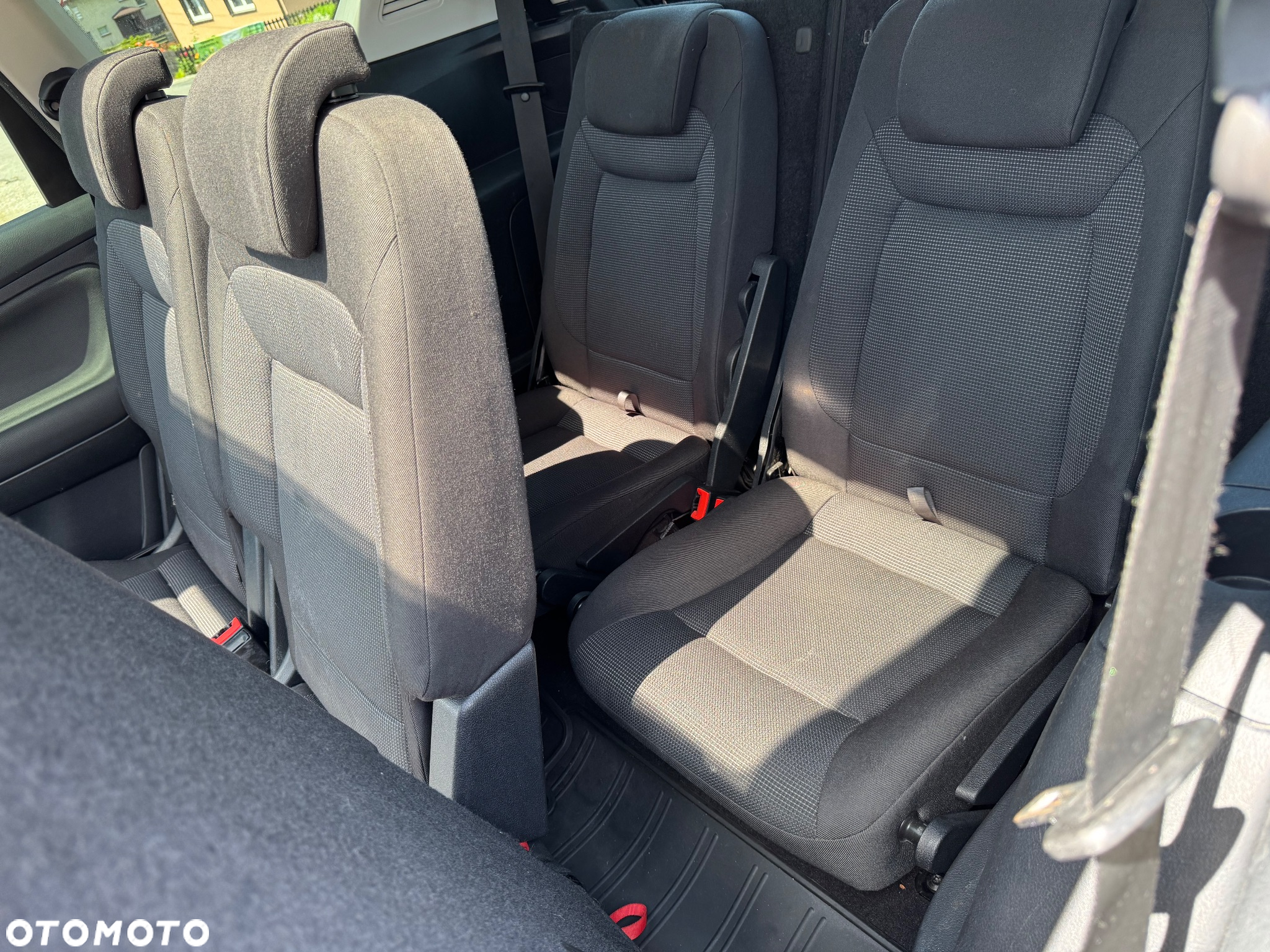 Ford S-Max - 19