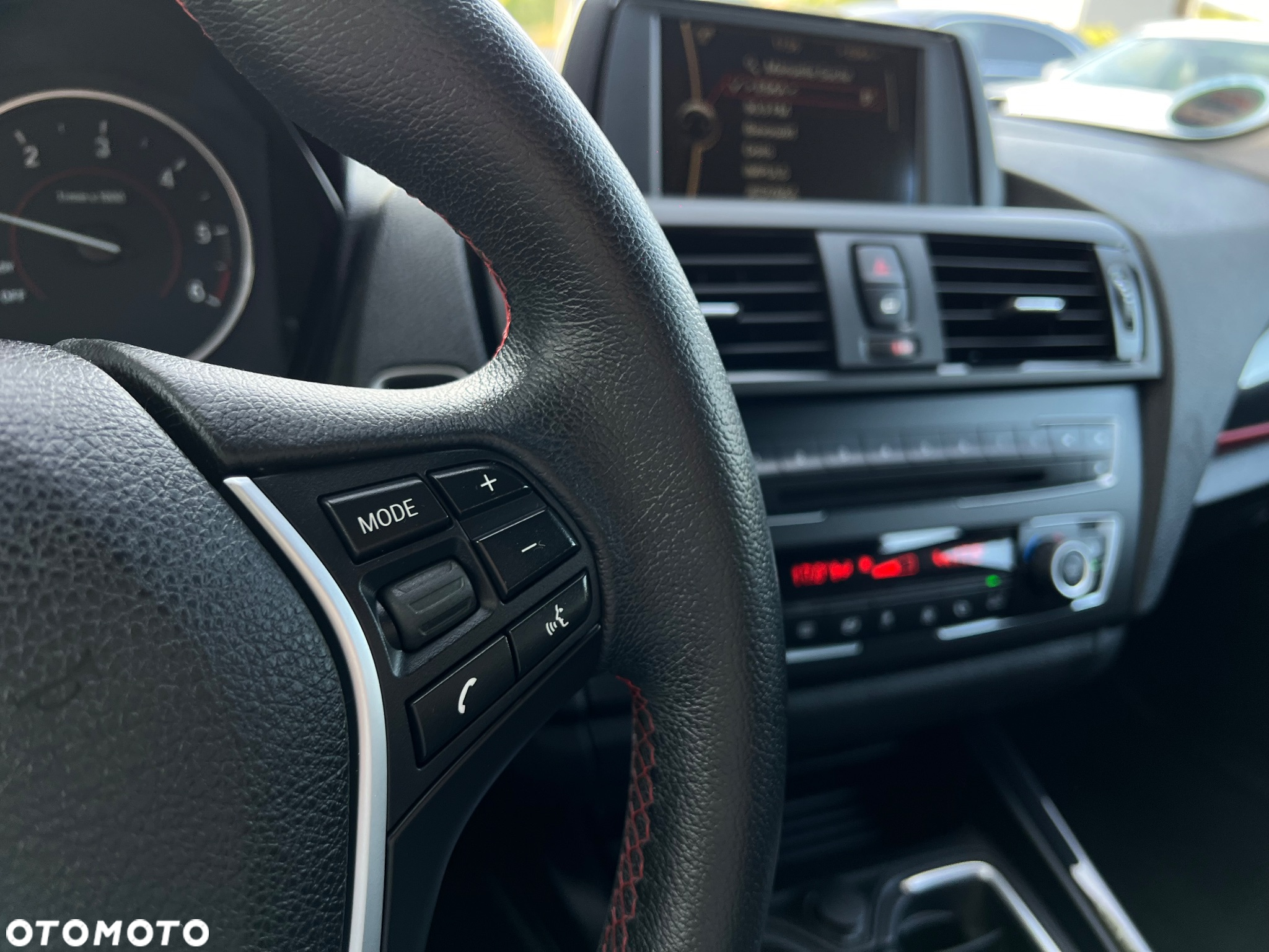 BMW Seria 1 116d Sport Line - 34