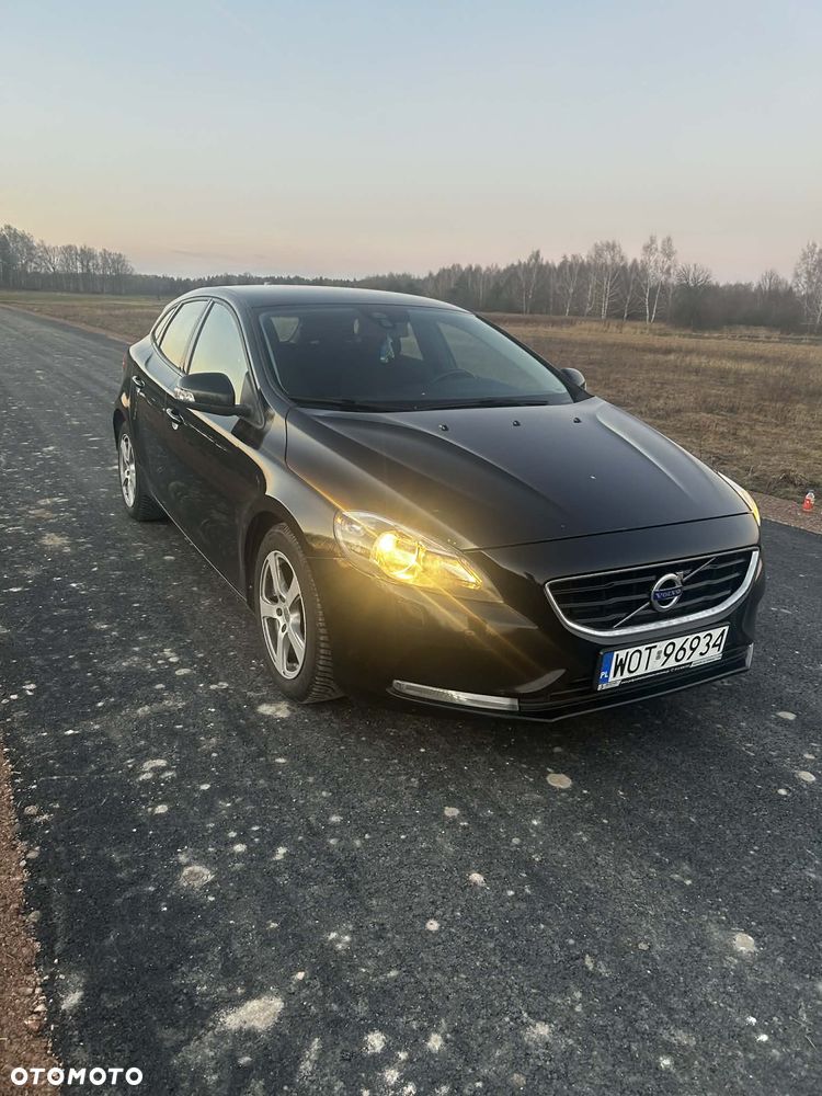 Volvo V40