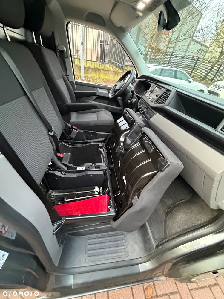 Volkswagen Transporter - 22