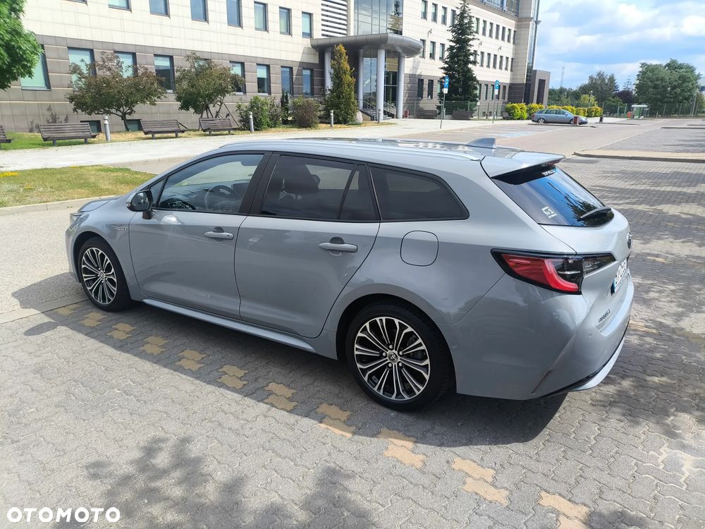 Toyota Corolla 1.8 Hybrid Comfort - 12