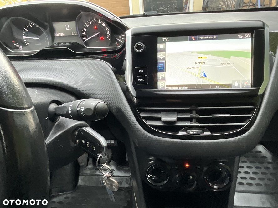 Peugeot 2008 - 15