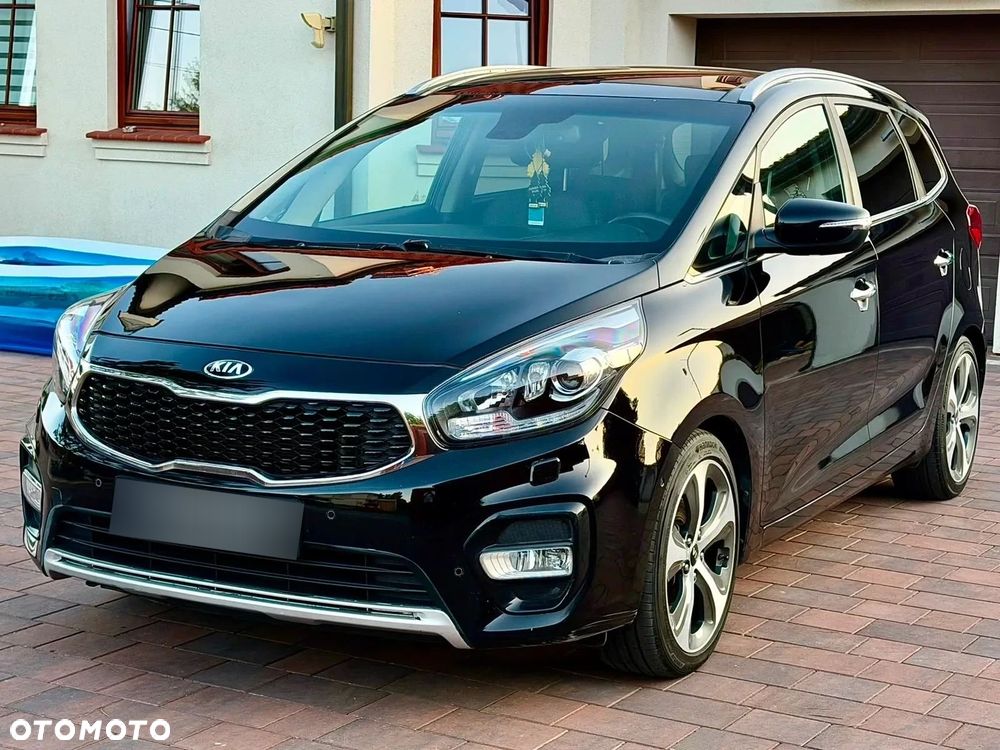 Kia Carens 1.7 CRDi Business Line 7os - 24