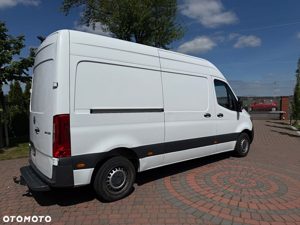 Mercedes-Benz Sprinter - 9