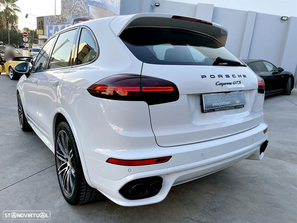 Porsche Cayenne GTS - 7