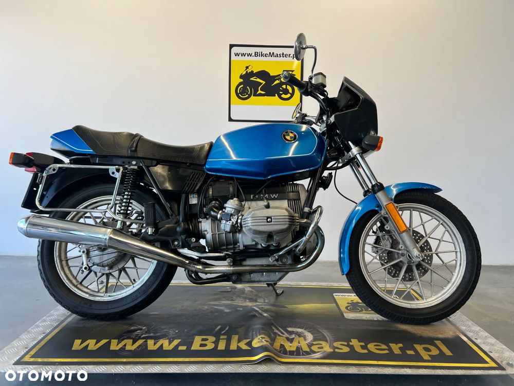 BMW R - 1