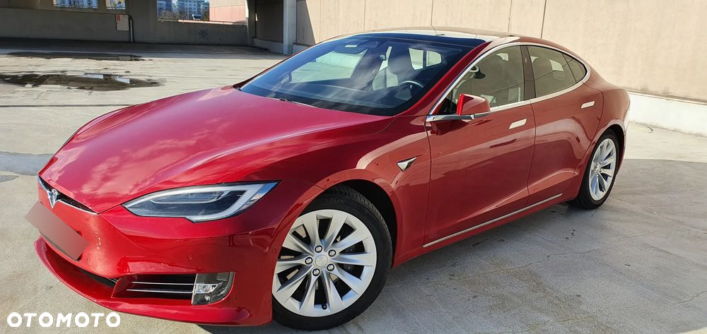 Tesla Model S Long Range Plus - 3