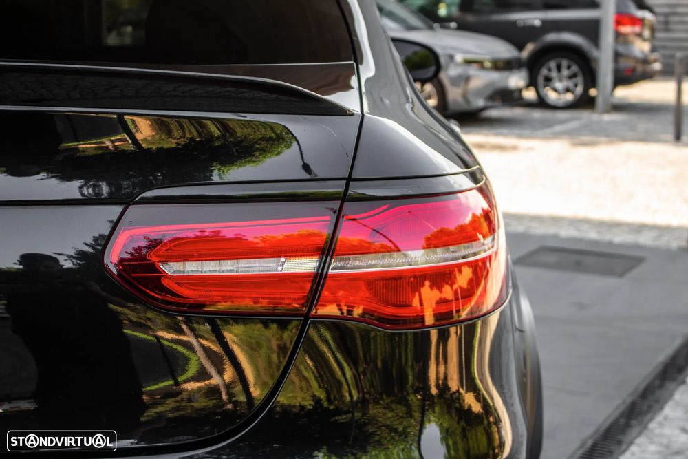 Mercedes-Benz GLC 250 d 4Matic 9G-TRONIC AMG Line - 12