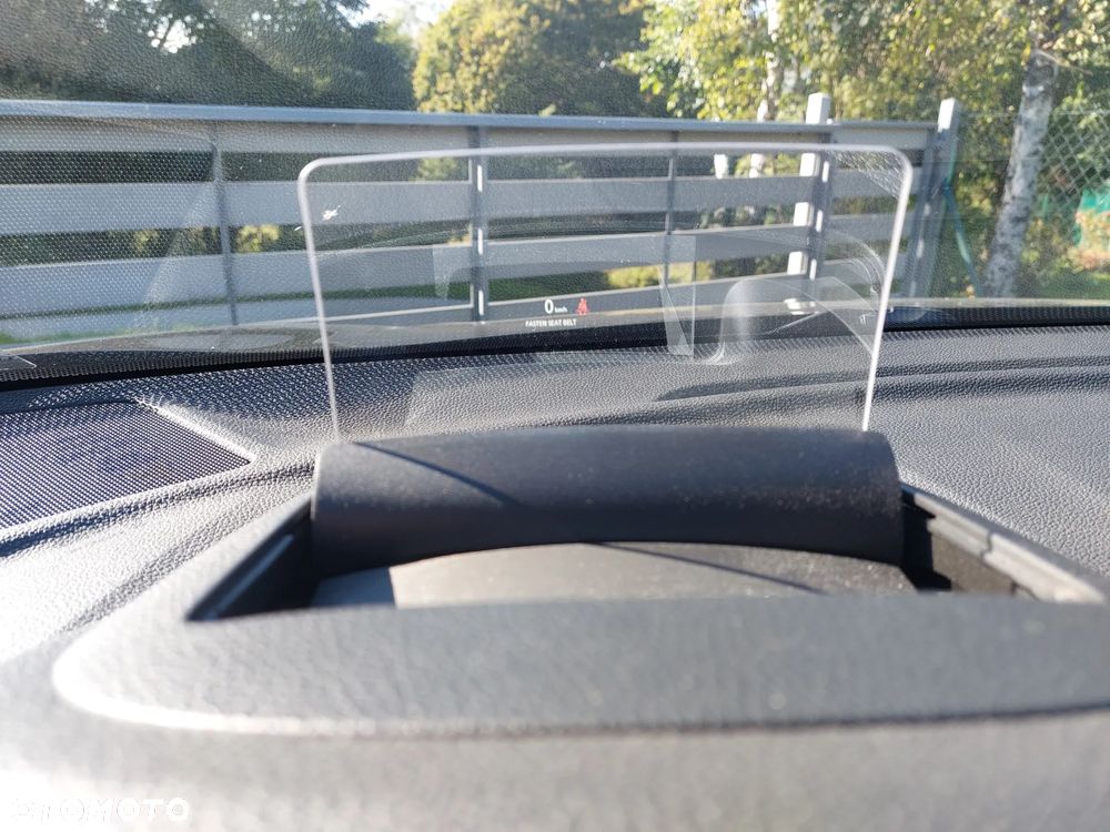 Mitsubishi Eclipse Cross - 15