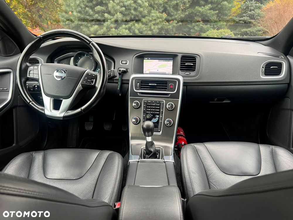 Volvo S60 D3 Summum - 5