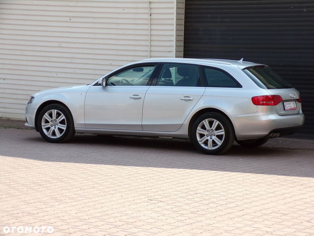 Audi A4 Avant - 11