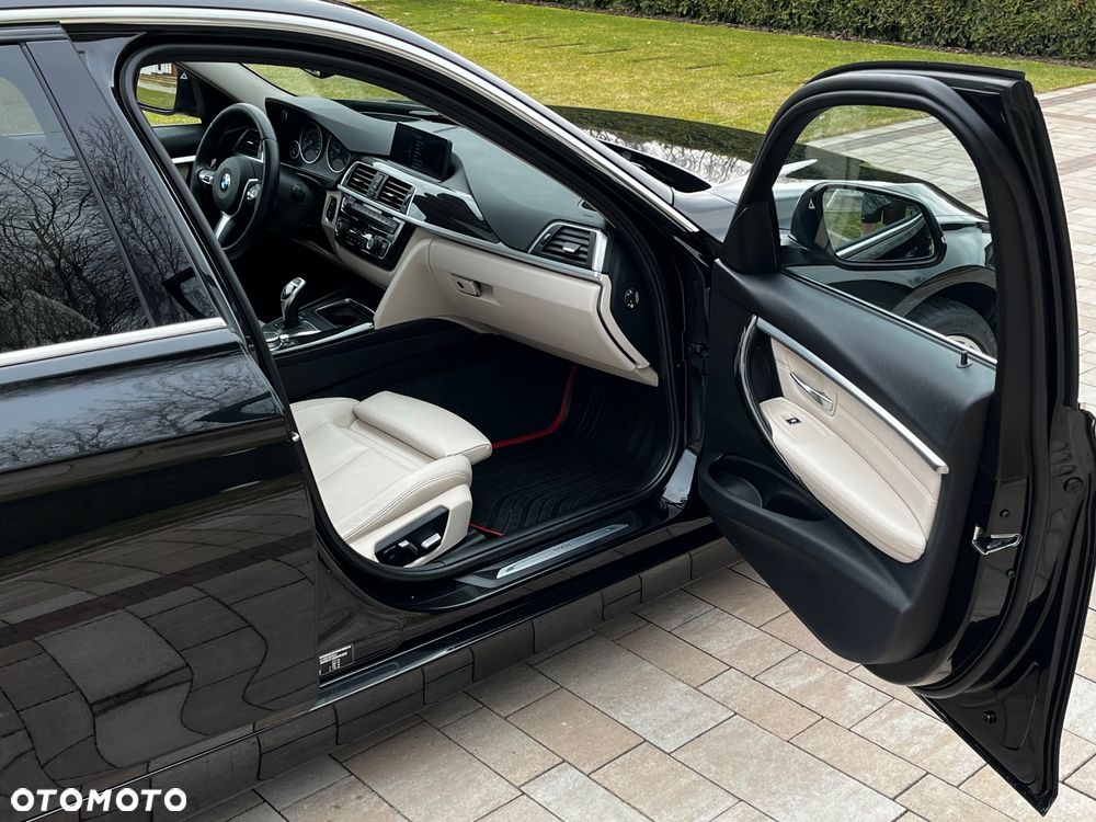 BMW Seria 3 320d xDrive Luxury Line sport - 38