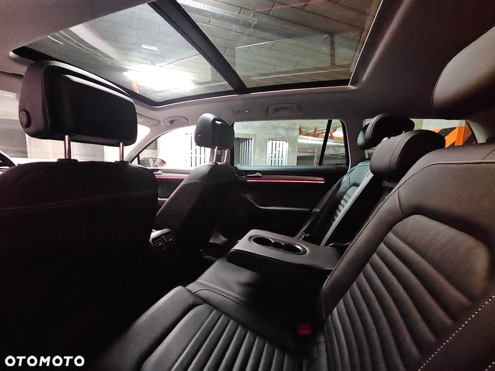 Volkswagen Passat Variant 2.0 TDI SCR DSG Business - 21