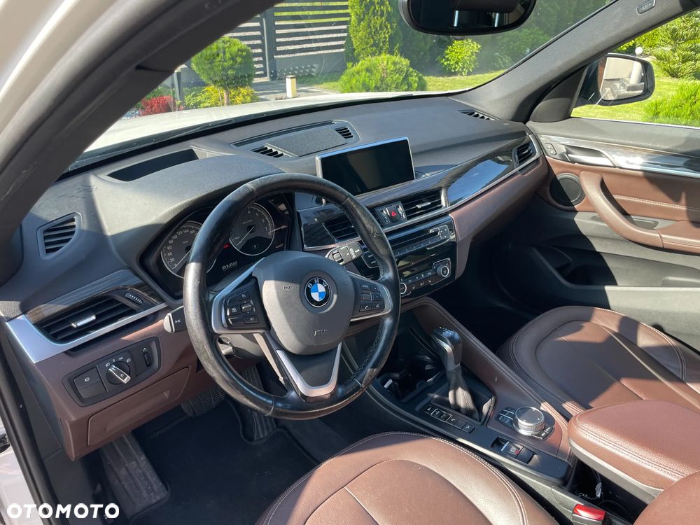 BMW X1 xDrive25i xLine - 13