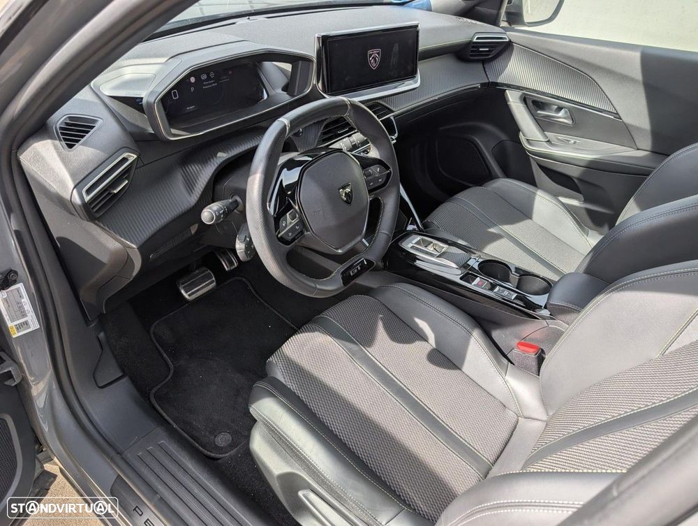 Peugeot e-2008 54 kWh GT - 9
