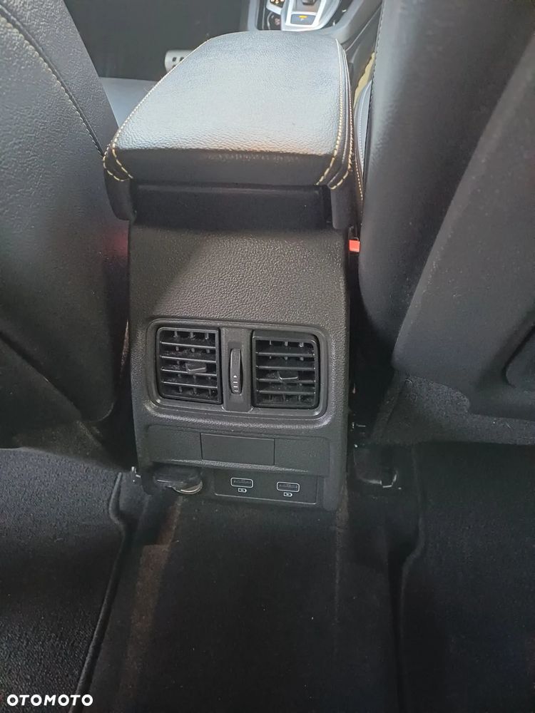 Renault Arkana E-TECH 145 R.S.LINE - 28