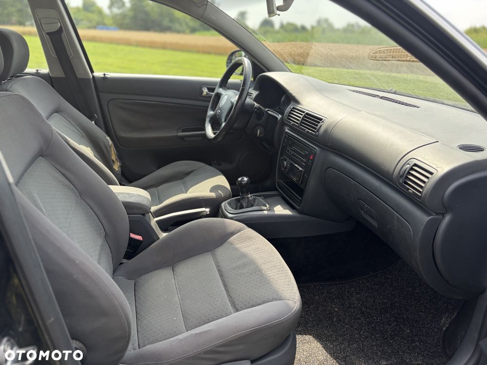 Volkswagen Passat - 6