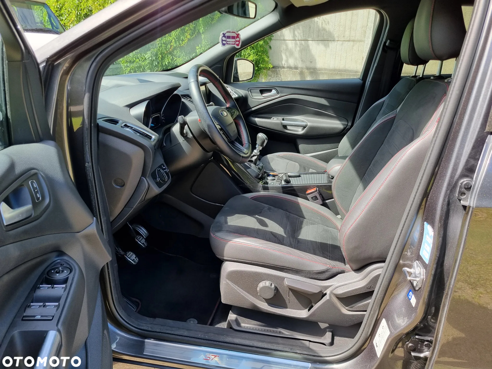 Ford Kuga 2.0 TDCi AWD ST-Line - 10