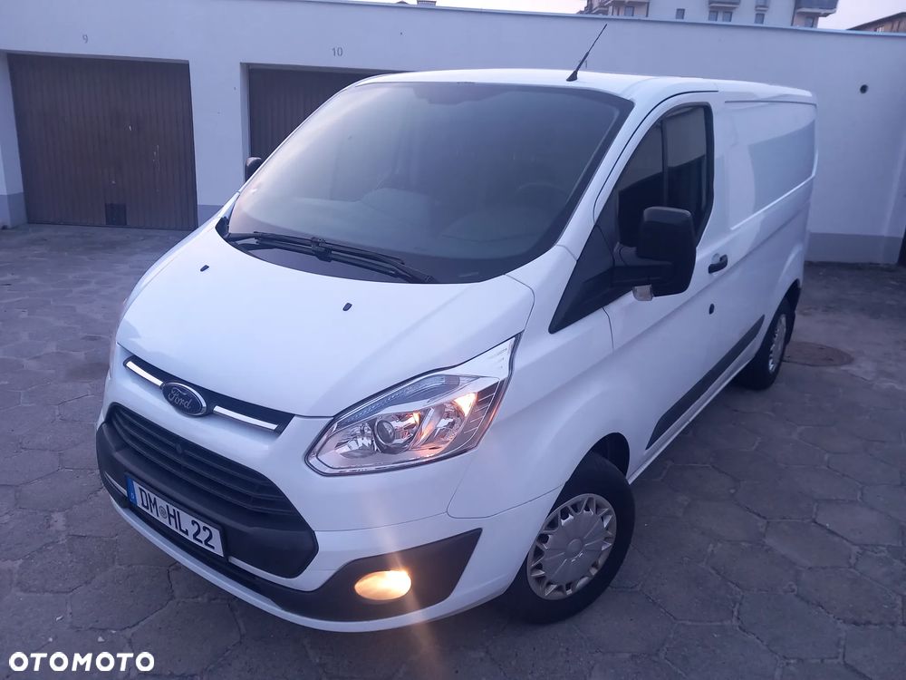 Ford TRANSIT CUSTOM - 1