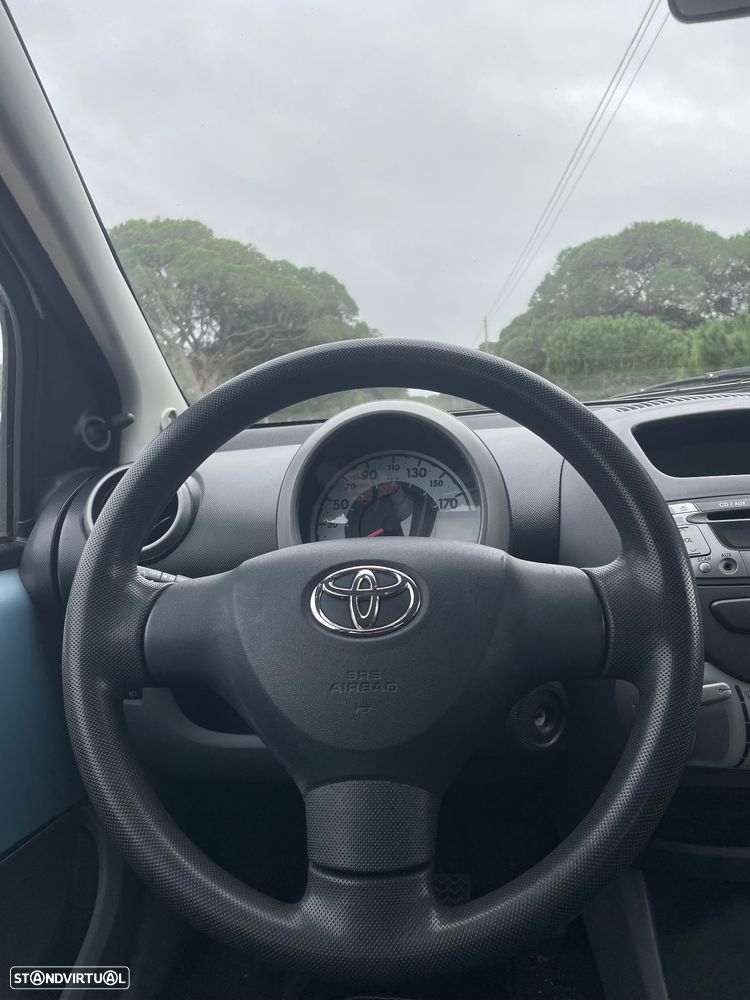 Toyota Aygo 1.0 Plus - 8