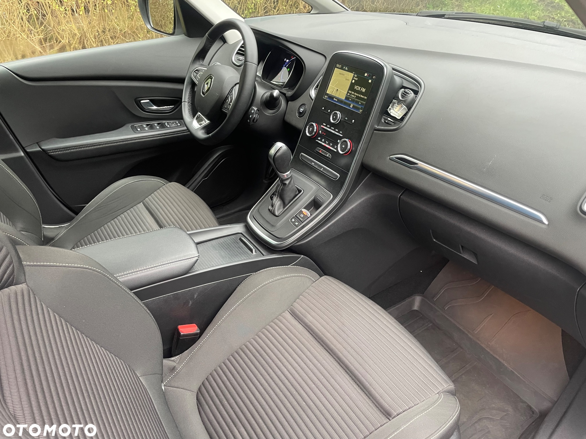 Renault Scenic - 11