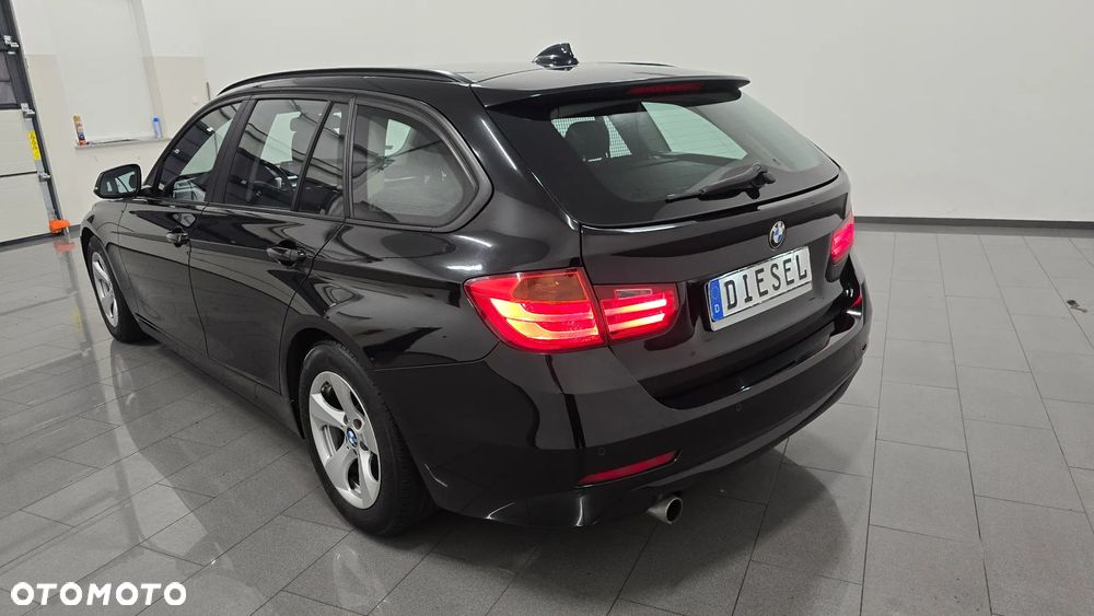 BMW Seria 3 320d Efficient Dynamics Luxury Line - 4