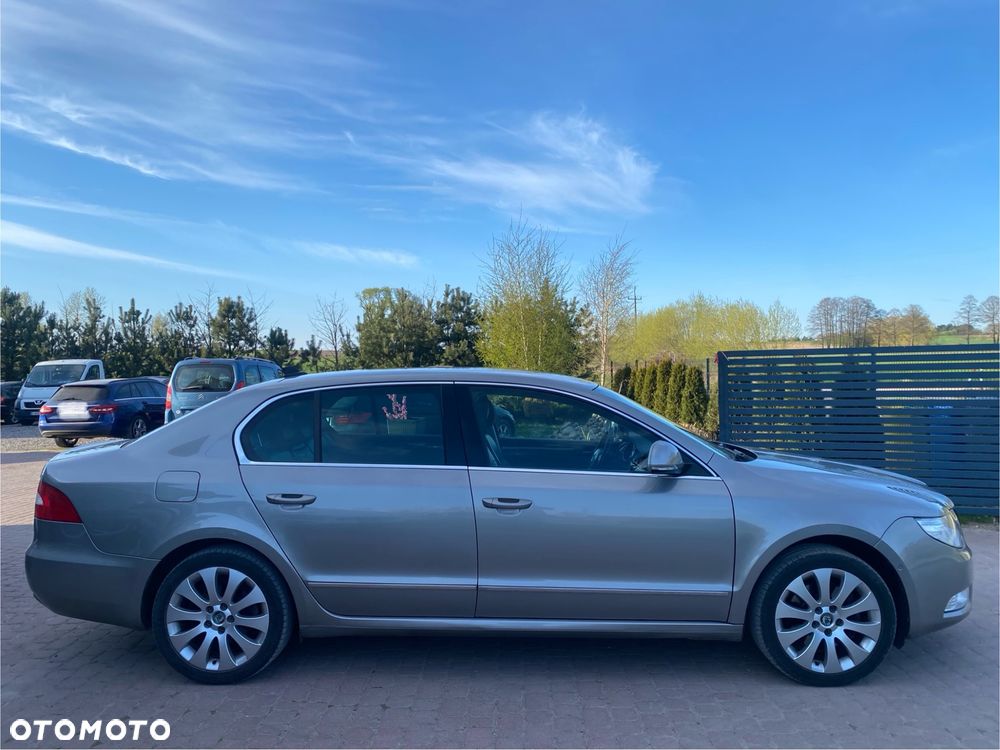 Skoda Superb 1.8 TSI FAMILY - 20