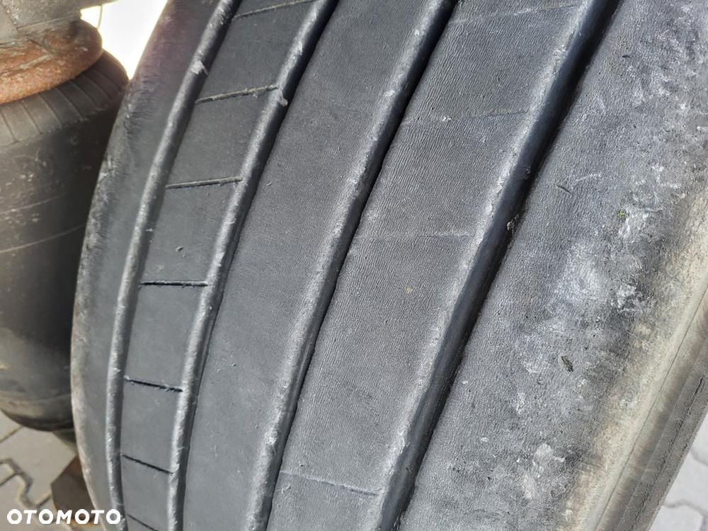 Schmitz Cargobull SCB S3T - 12