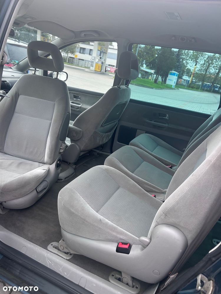 Ford Galaxy 2.8 V6 Ghia - 15