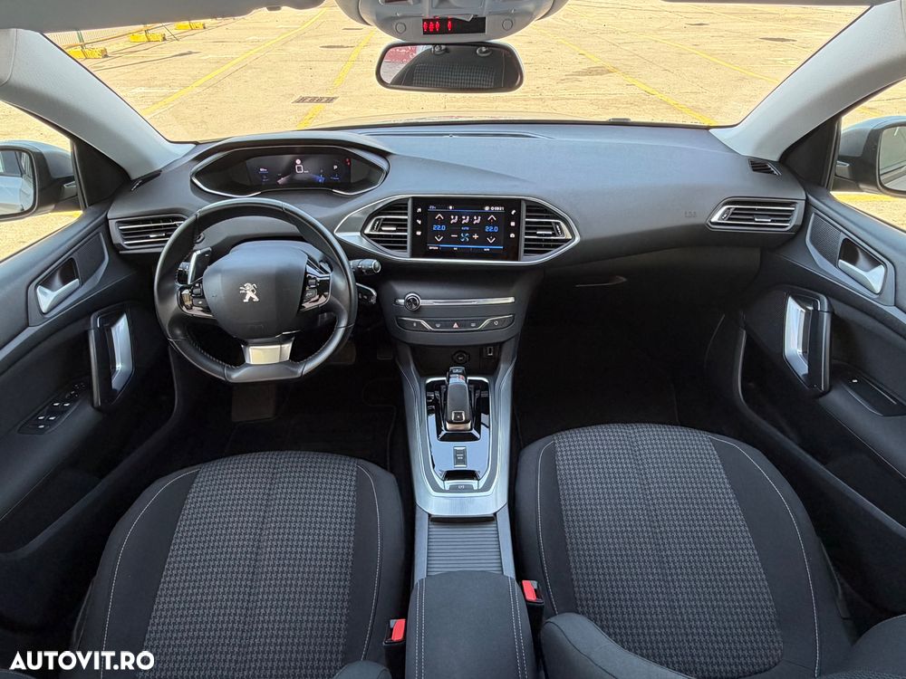 Peugeot 308 BlueHDi 130 EAT8 Stop & Start Allure Pack - 10