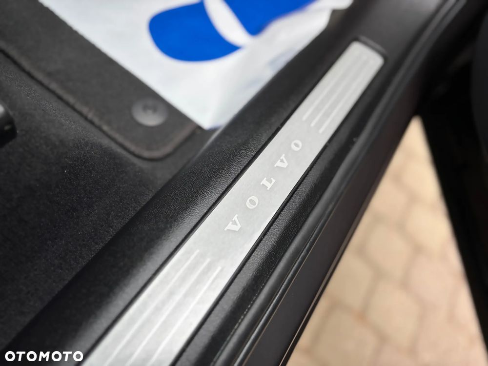 Volvo XC 60 B4 D AWD Geartronic RDesign - 16