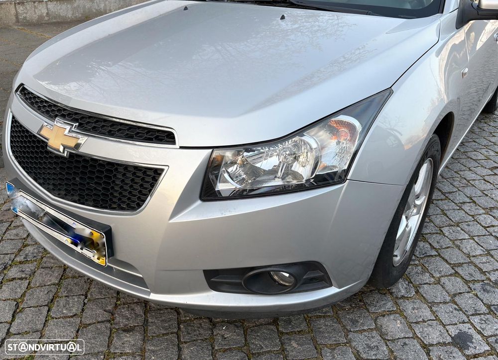 Chevrolet Cruze 1.6 LS - 11