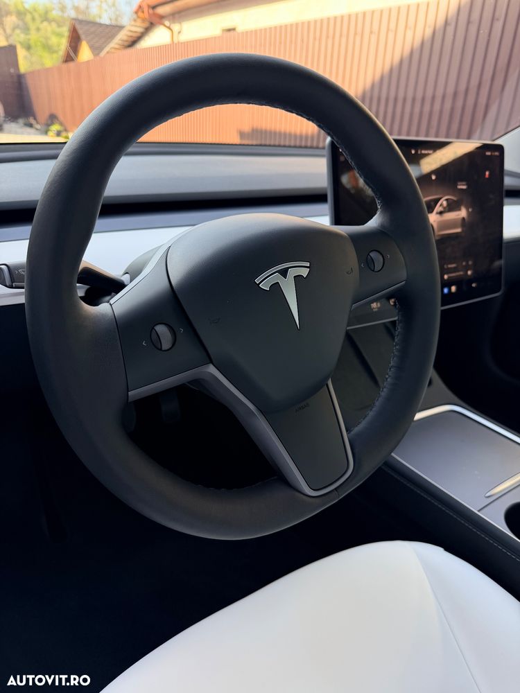 Tesla Model 3 Langstreckenbatterie Allradantrieb Dual Motor - 38