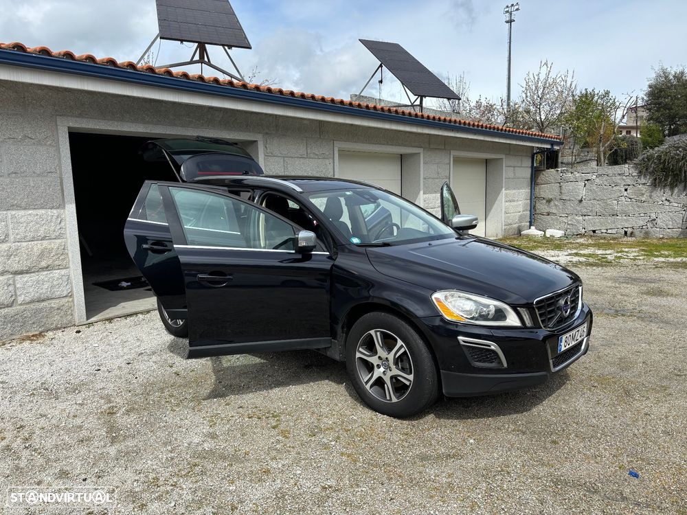 Volvo XC 60 2.0 D4 Summum Geartronic - 2