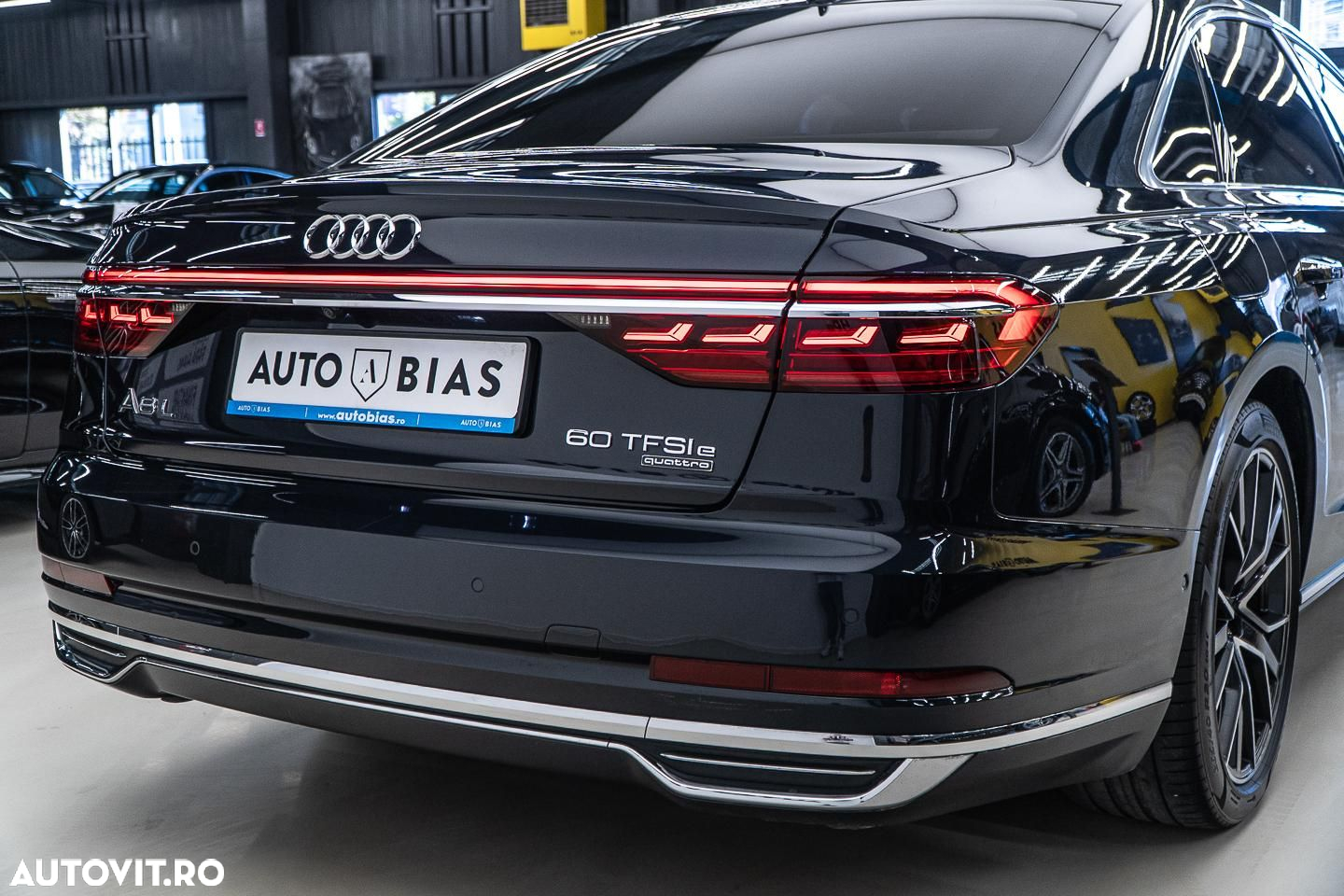 Audi A8 60 TFSI e quattro Tiptronic PHEV - 14