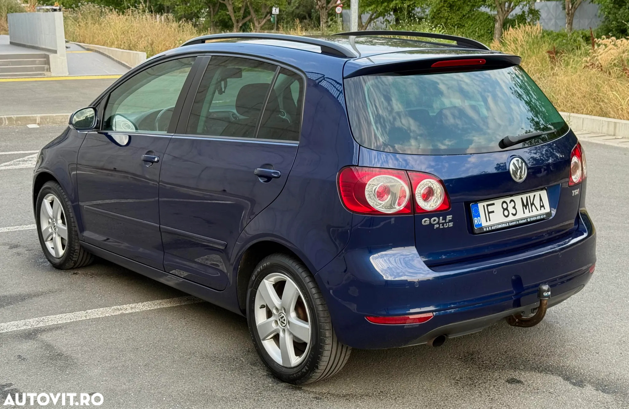 Volkswagen Golf Plus 1.6 TDI DPF DSG Comfortline - 3