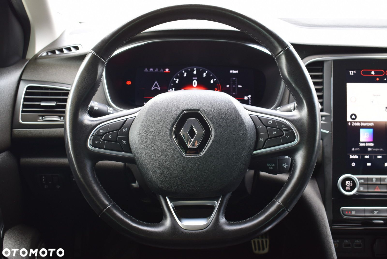 Renault Megane 1.3 TCe Intens EDC - 25