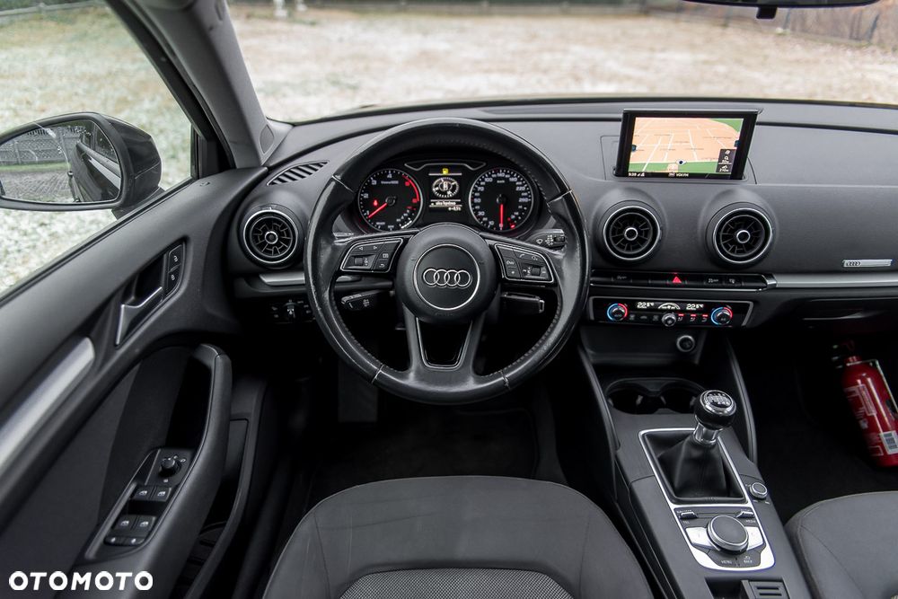 Audi A3 Sportback 1.6 TDI (clean diesel) Ambiente - 19