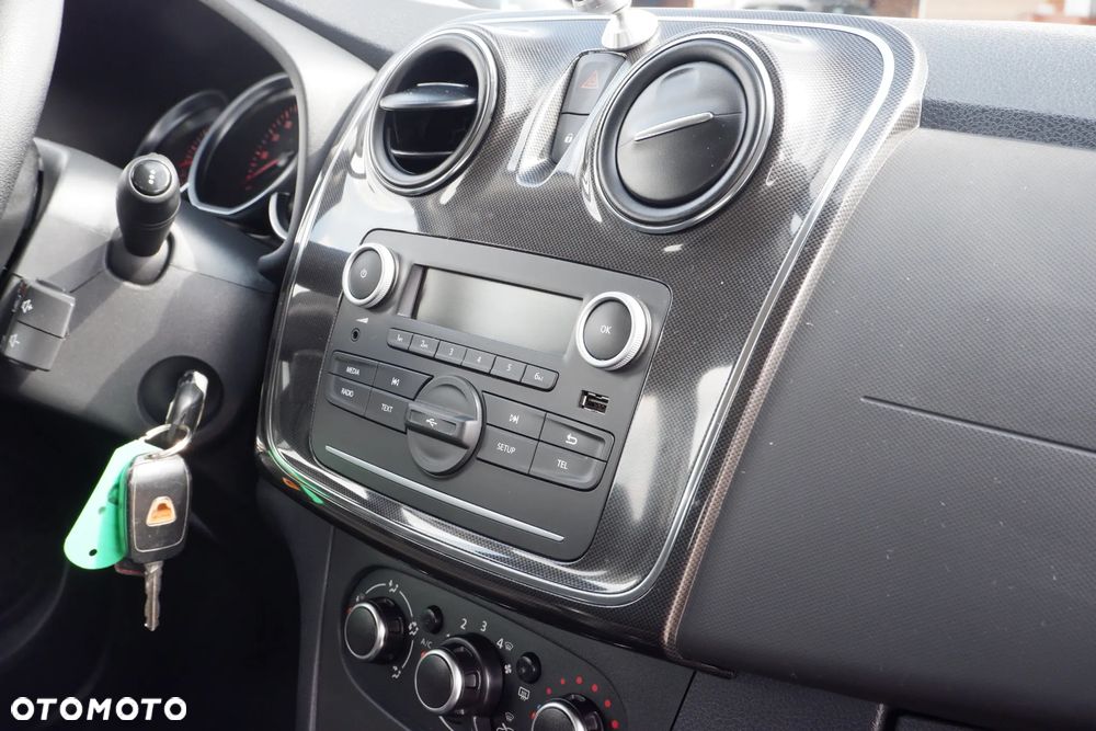 Dacia Sandero - 6
