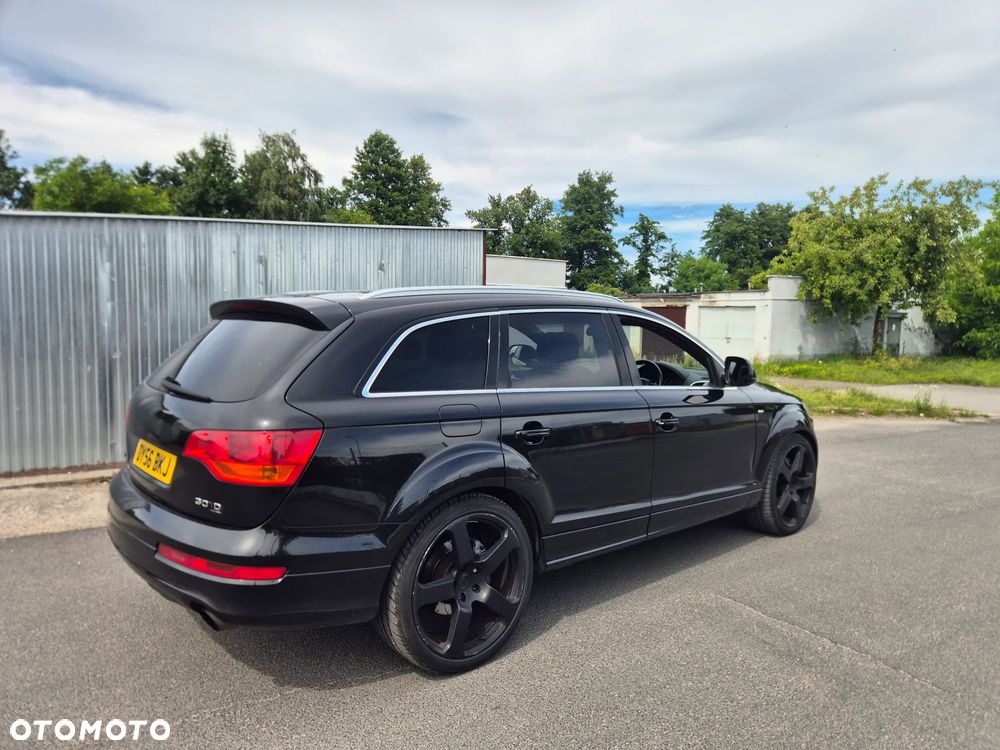 Audi Q7 - 10